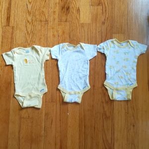 3 pair Gerber 0-3 month boys onesie
